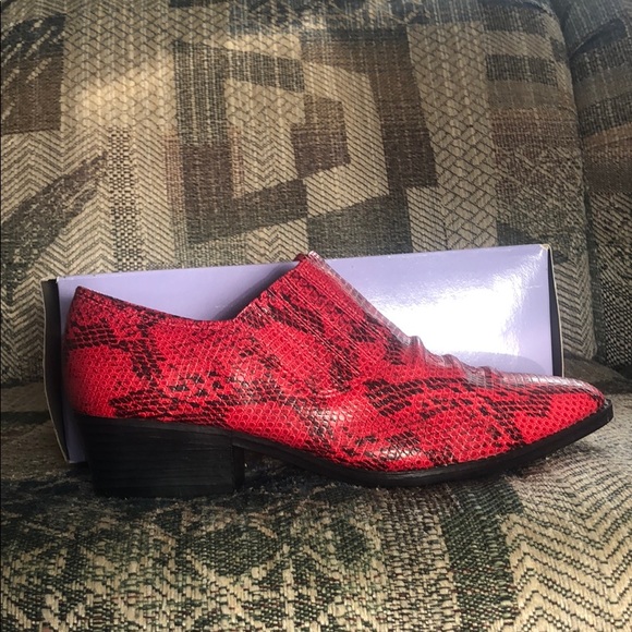 COPY - Women’s adorable red snake skin booties - Picture 3 of 5